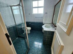 Kew Crescent (D16), Terrace #554644411